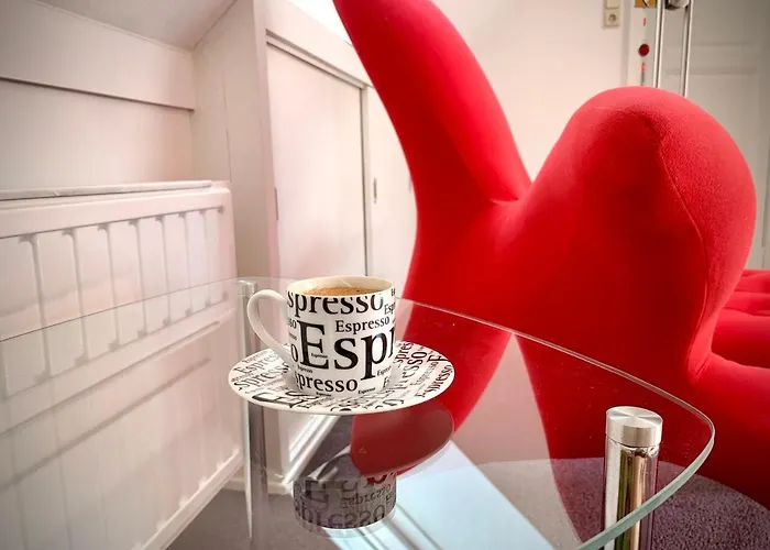 Komplette Nur 20 Minuten Bis Frankfurt Zentrum Apartment